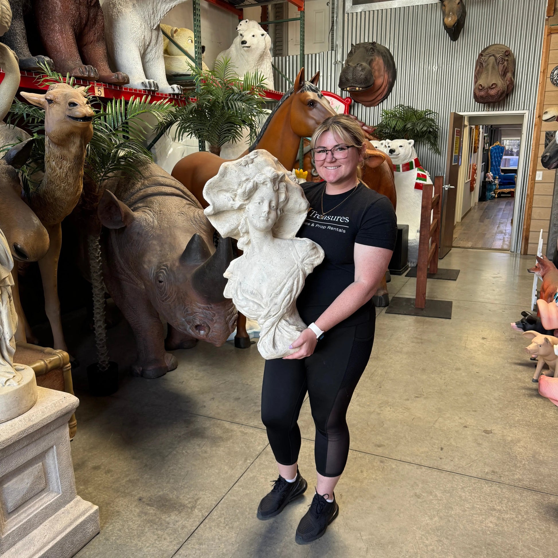 Suzanne Stone Bust Statue M0130-030525-H