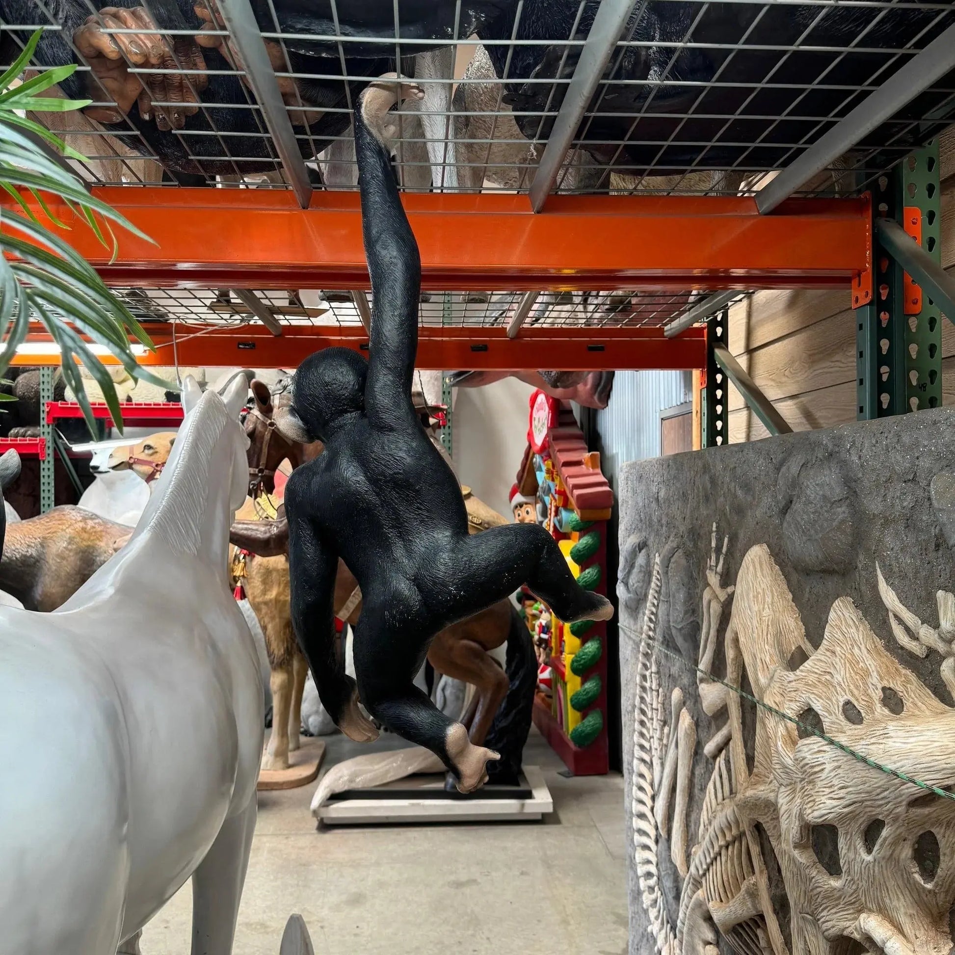 Hanging Monkey Statue A0188-080079-H