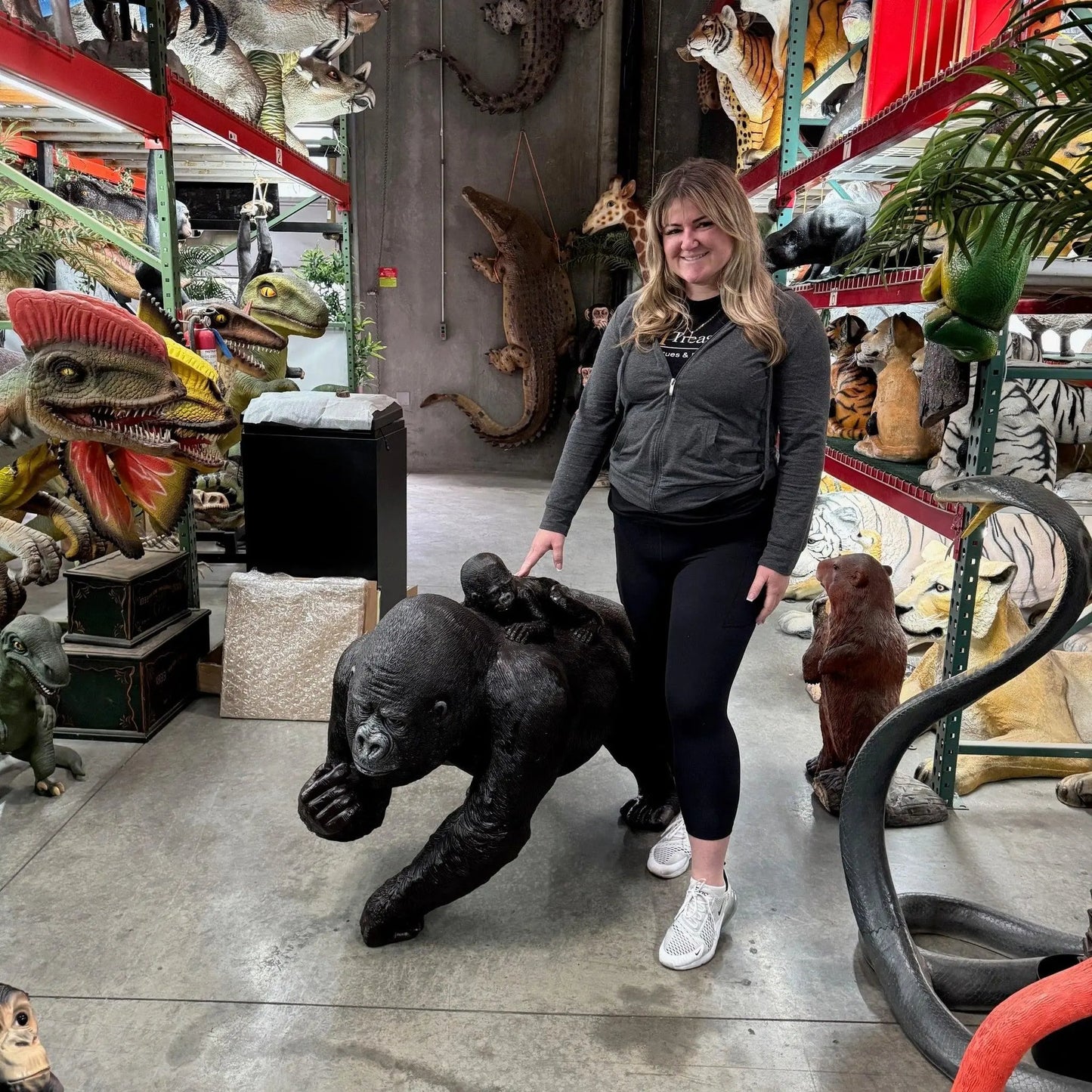 Gorilla With Baby Statue A0174-100050-H