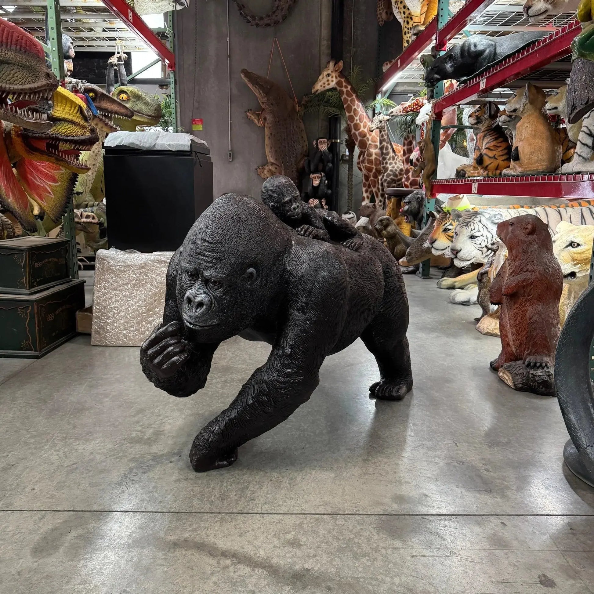 Gorilla With Baby Statue A0174-100050-H