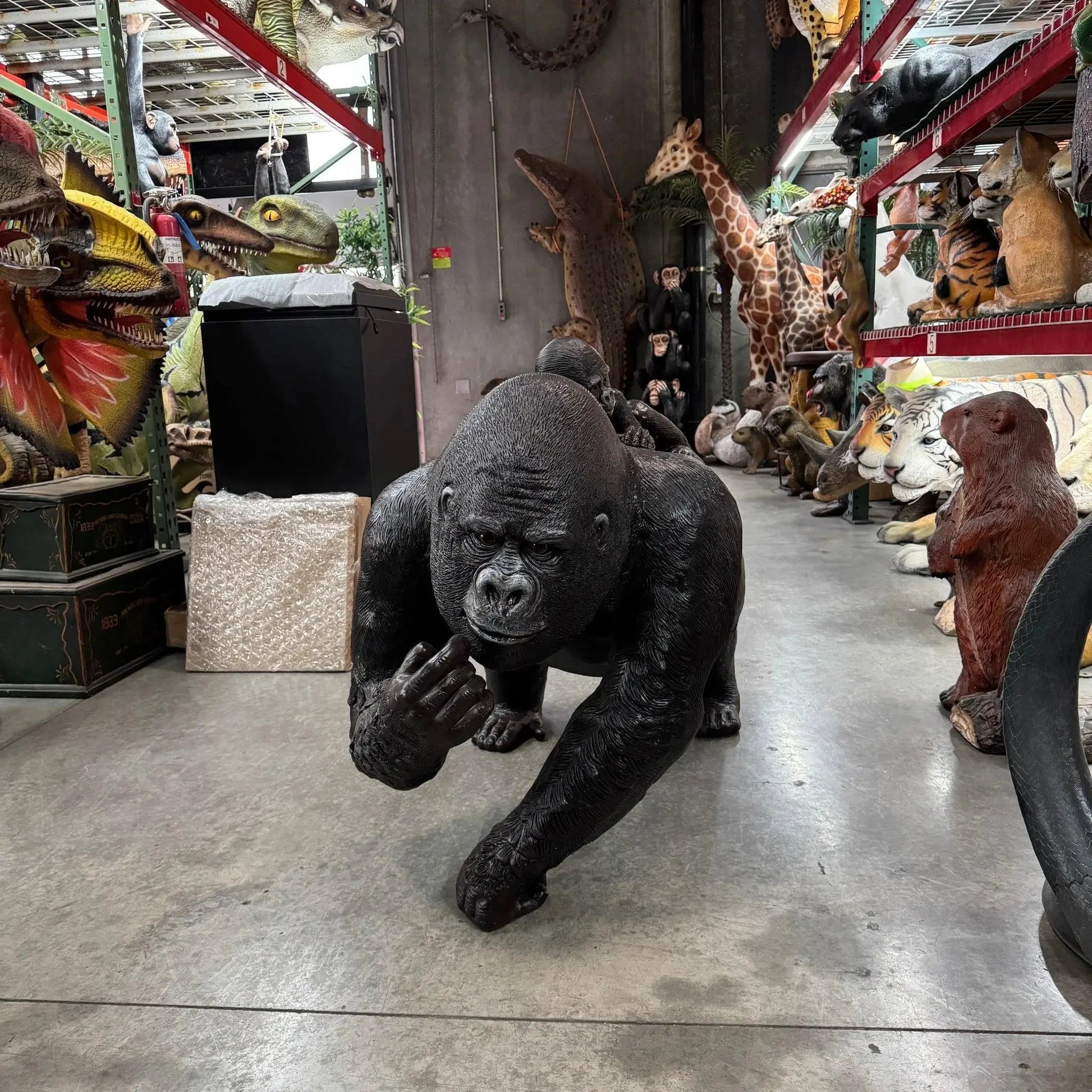Gorilla With Baby Statue A0174-100050-H