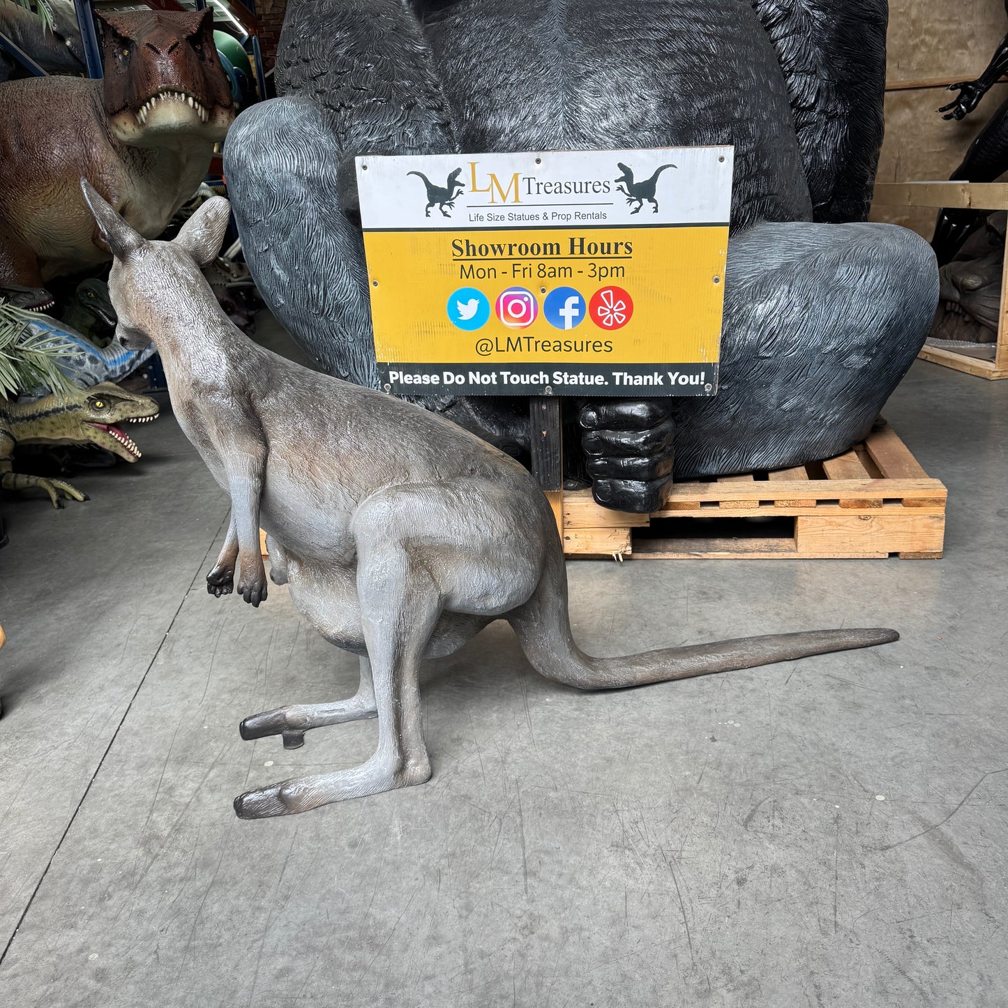 Kangaroo Statue