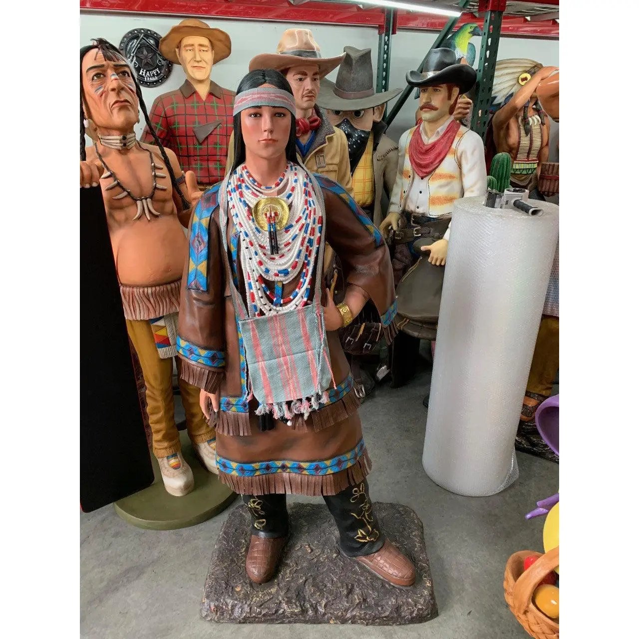 Indian Native American Woman Statue LS055-1183-A