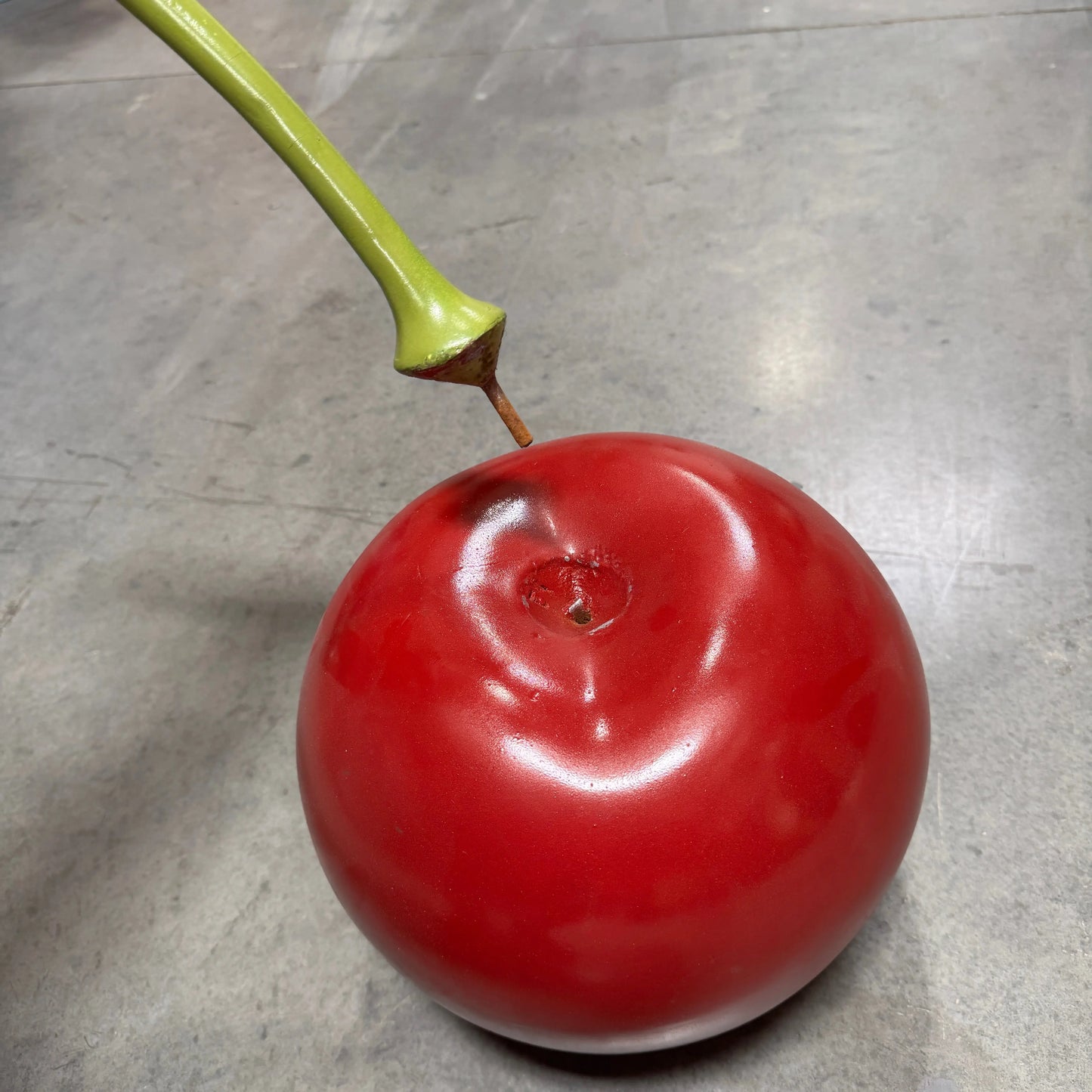Single Cherry Statue R0203-130029-H