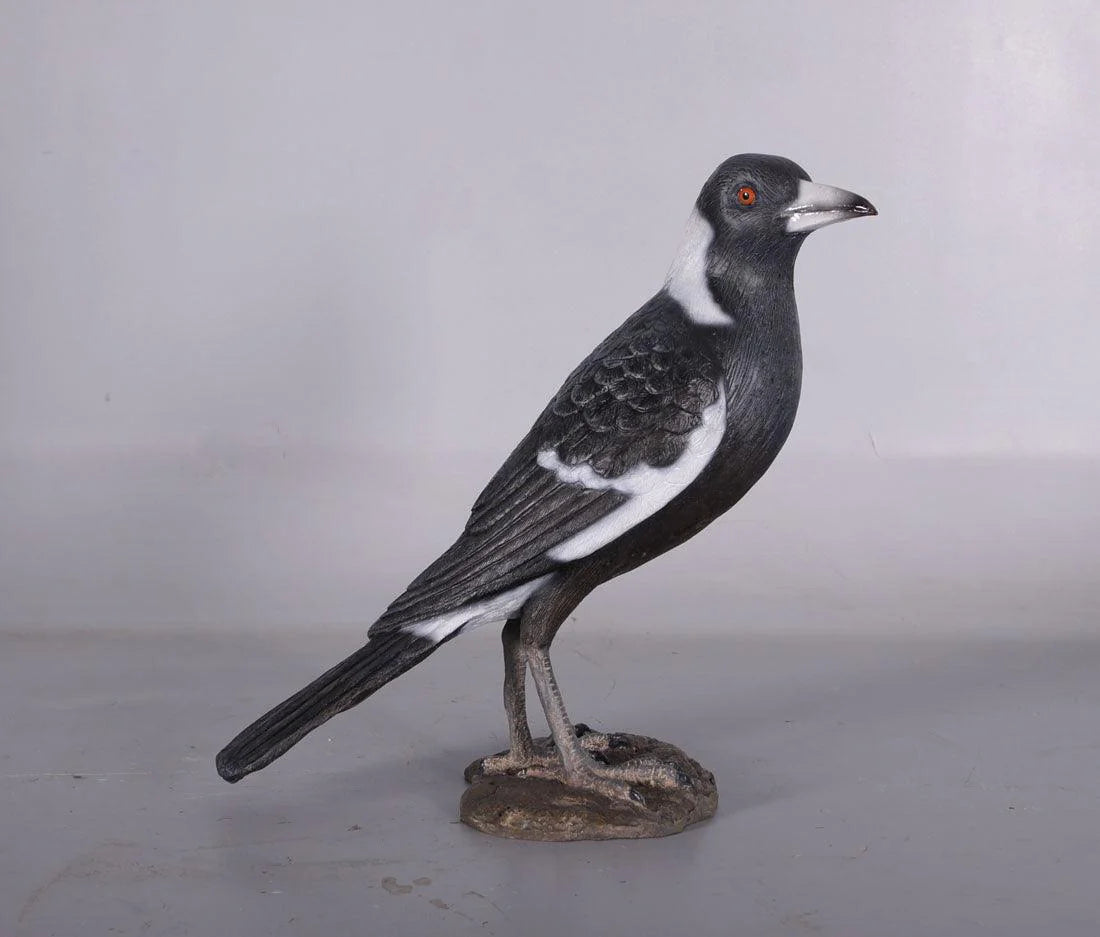 Magpie Bird Statue
