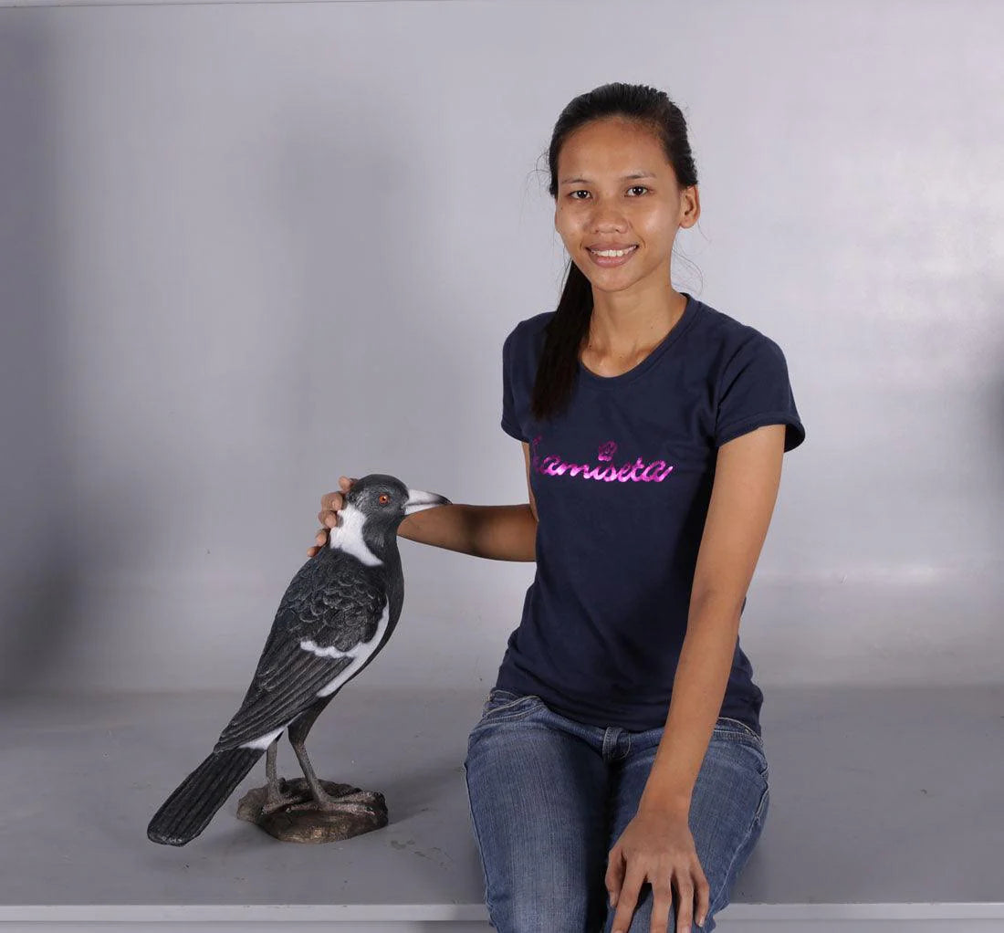 Magpie Bird Statue
