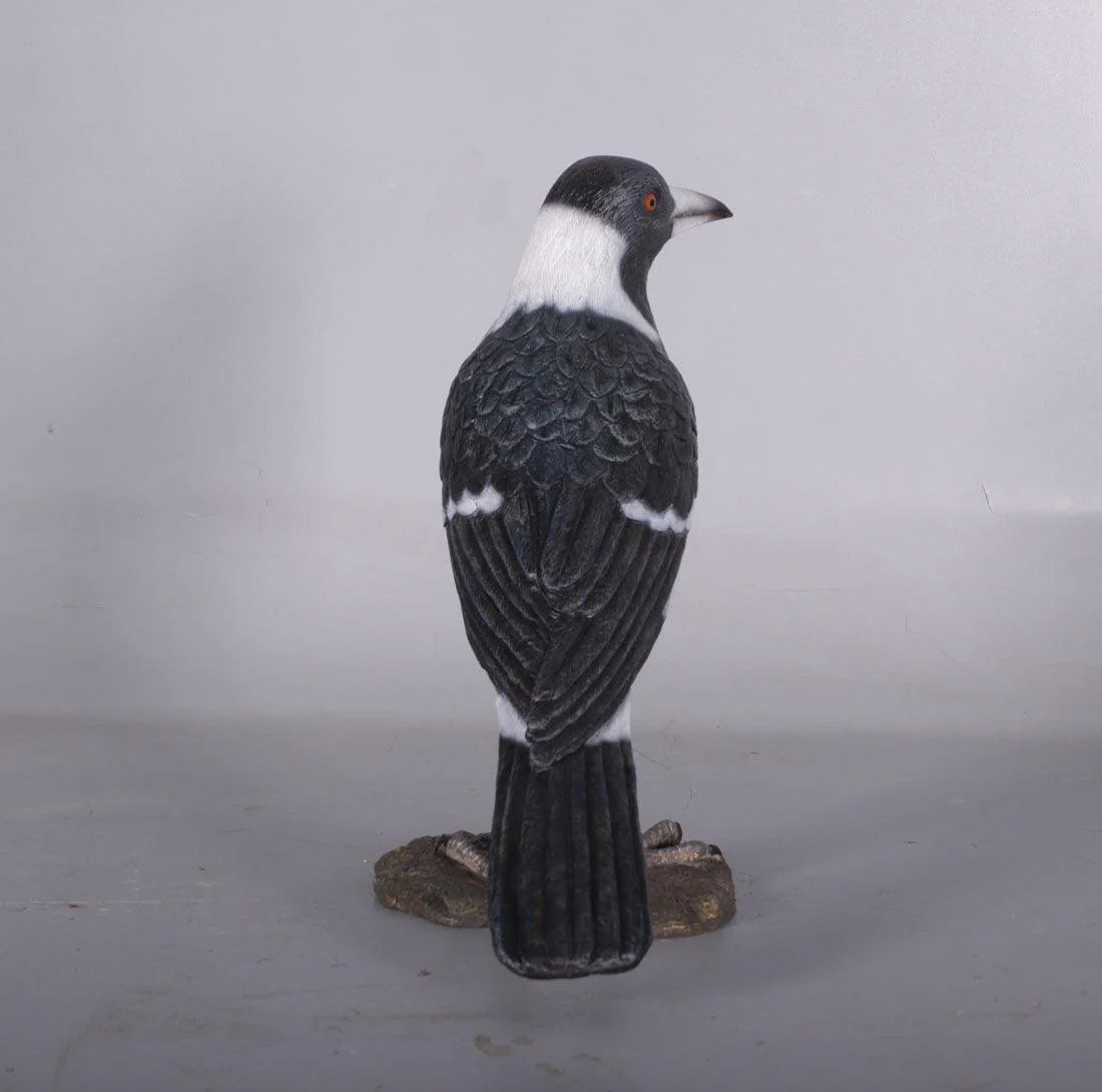 Magpie Bird Statue