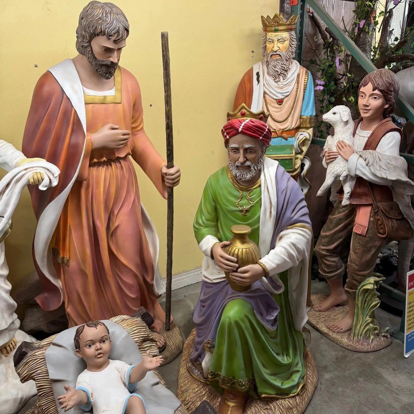King Gaspar Nativity Christmas Statue S0067-140021-H