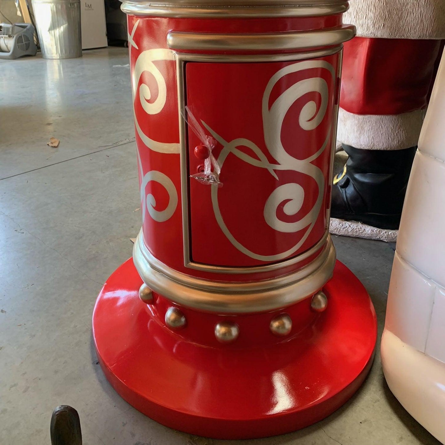 Santa's Christmas Mailbox Statue