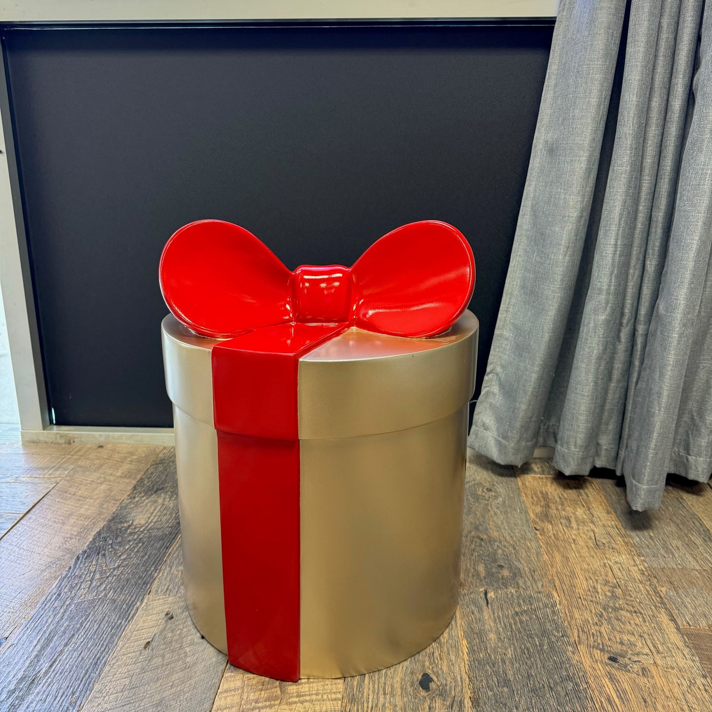 Small Gold Present With Ribbon Statue
