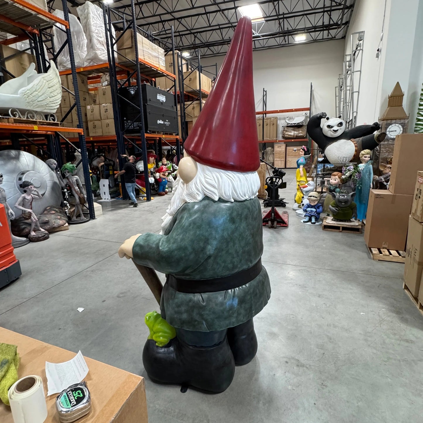 Giant Gnome Statue M0113-160221-H