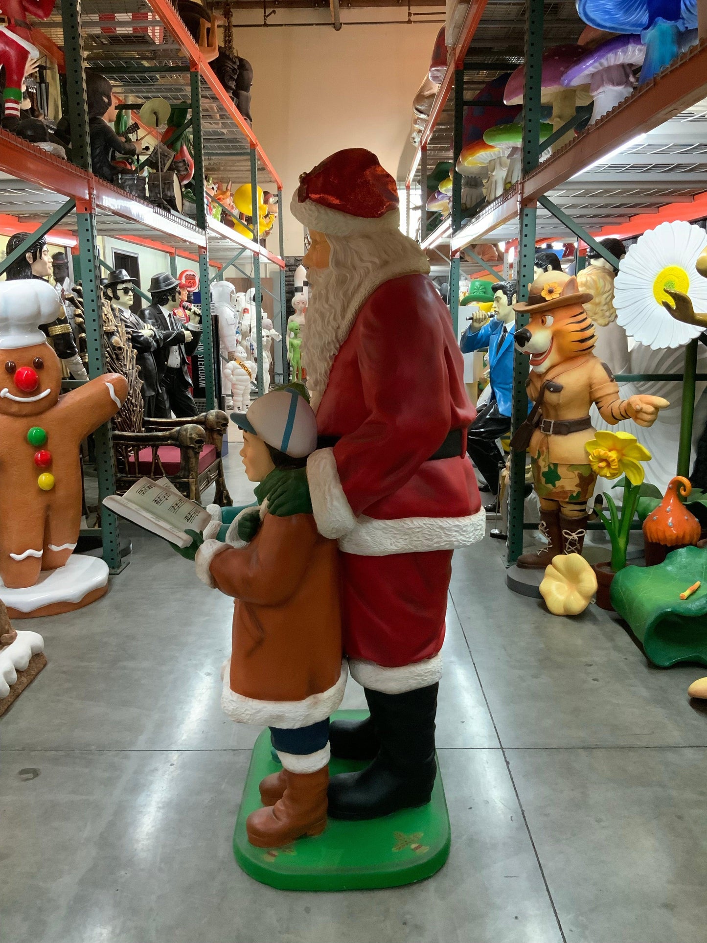 Santa Claus With Children Statue