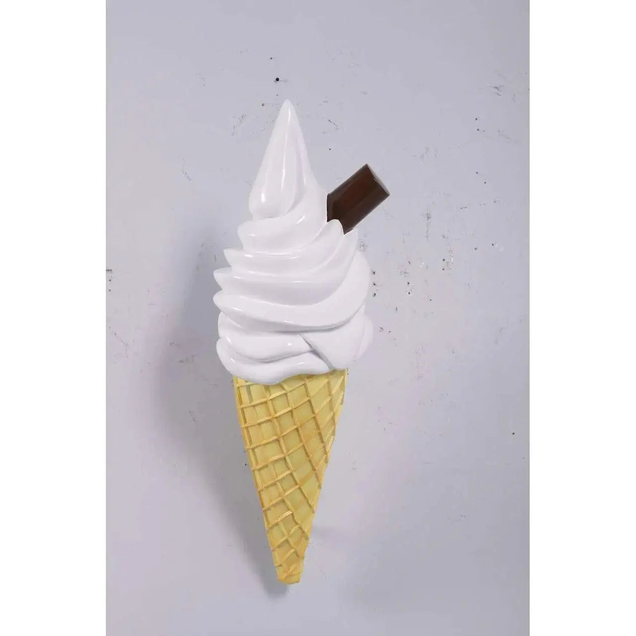 Vanilla Hanging Soft Serve Ice Cream Statue R0323V-170052-H