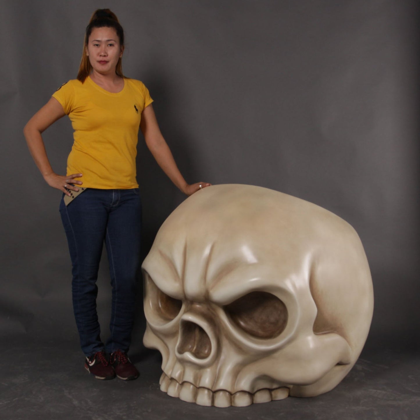 Skull Throne Chair Statue