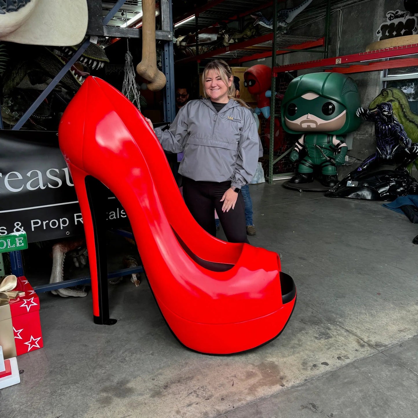 Red Stiletto High Heel Shoe Over Sized Statue M0159-170231-H