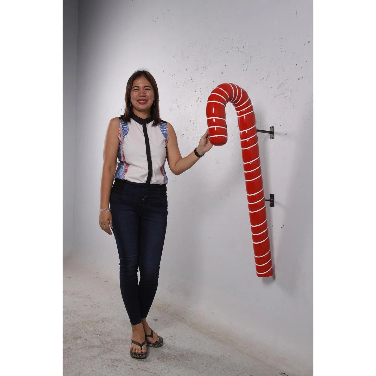Hanging Red Cushion Candy Cane Statue
