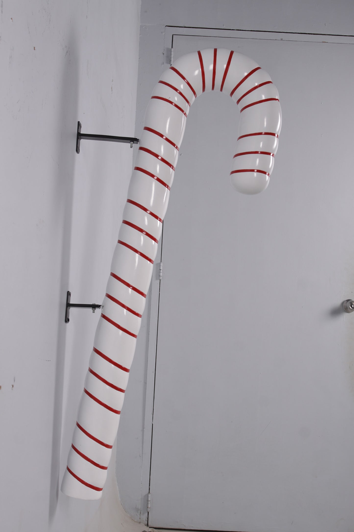 Hanging White Cushion Candy Cane Statue