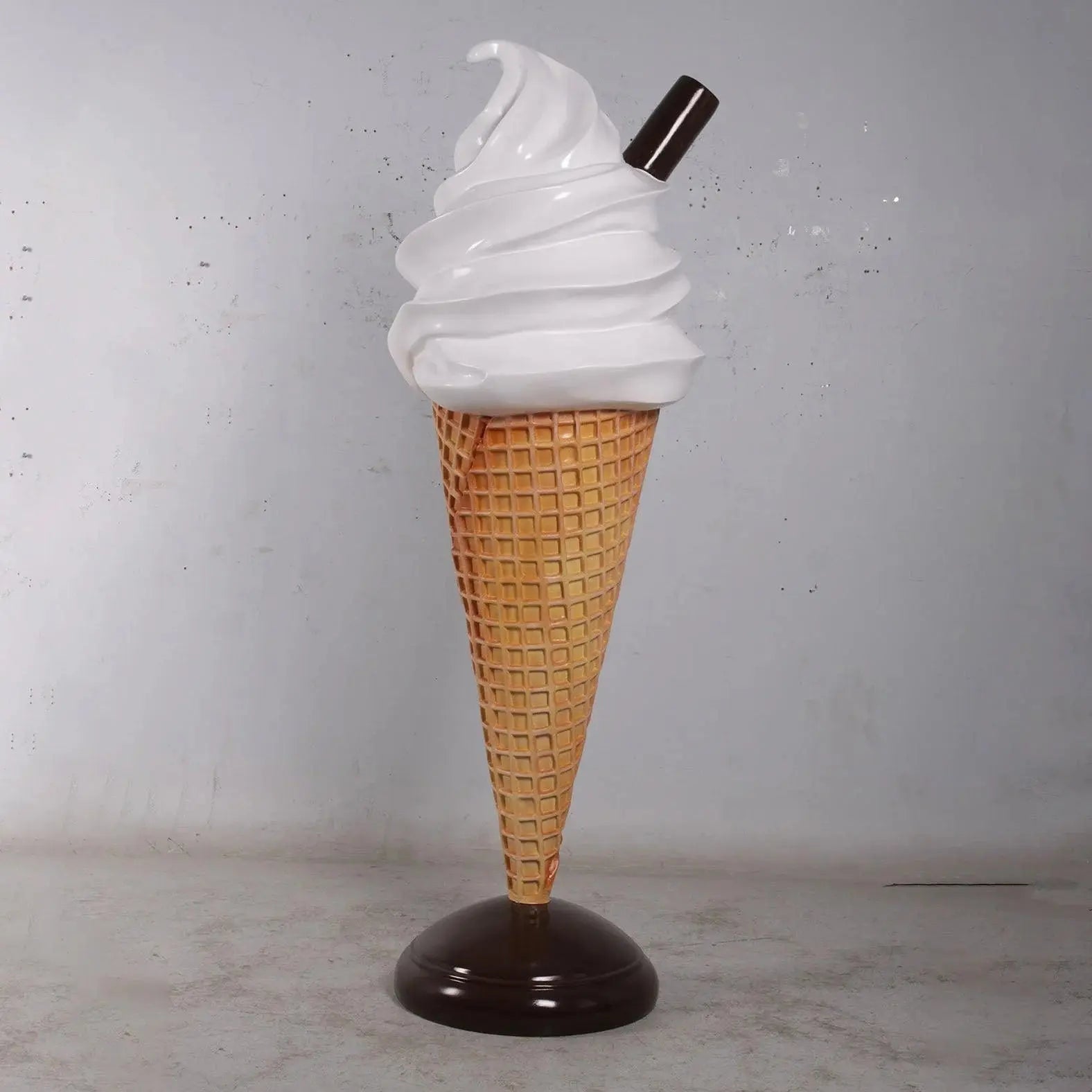 Large Vanilla Soft Serve Ice Cream Statue R0325-180053-H