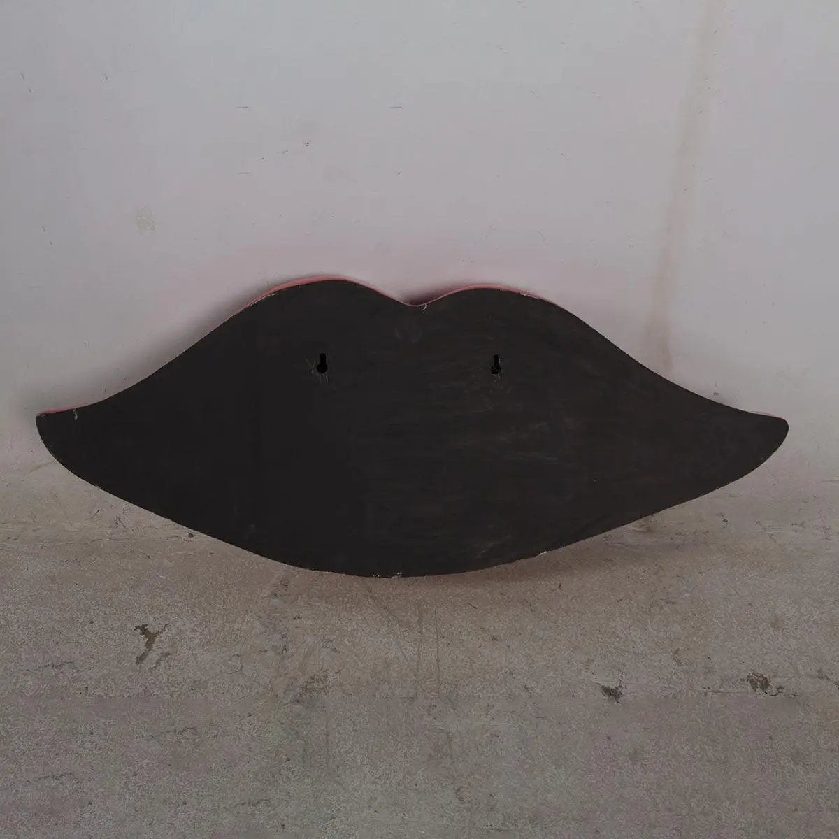 Red Lips Over Sized Statue M0187-190069-H
