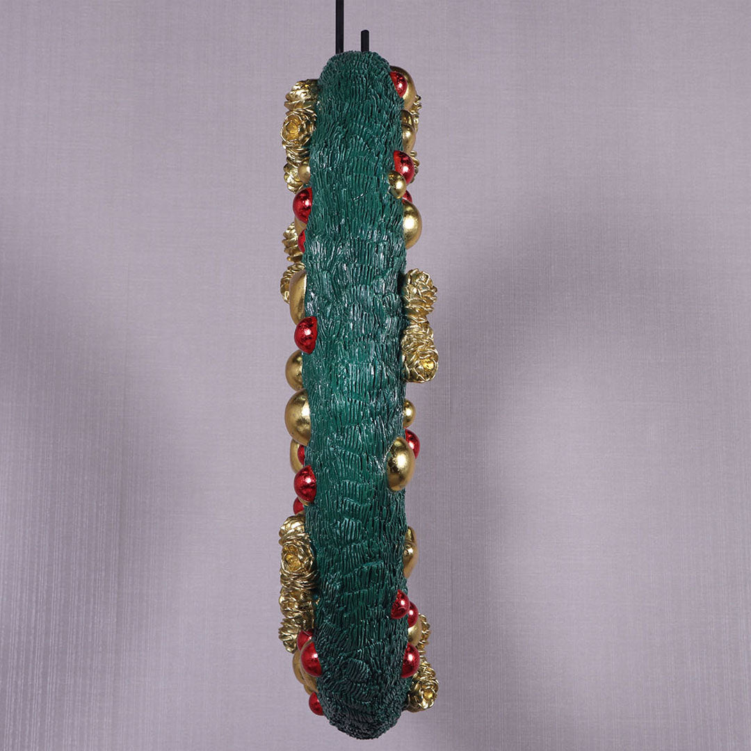 Hanging Christmas Wreath Statue