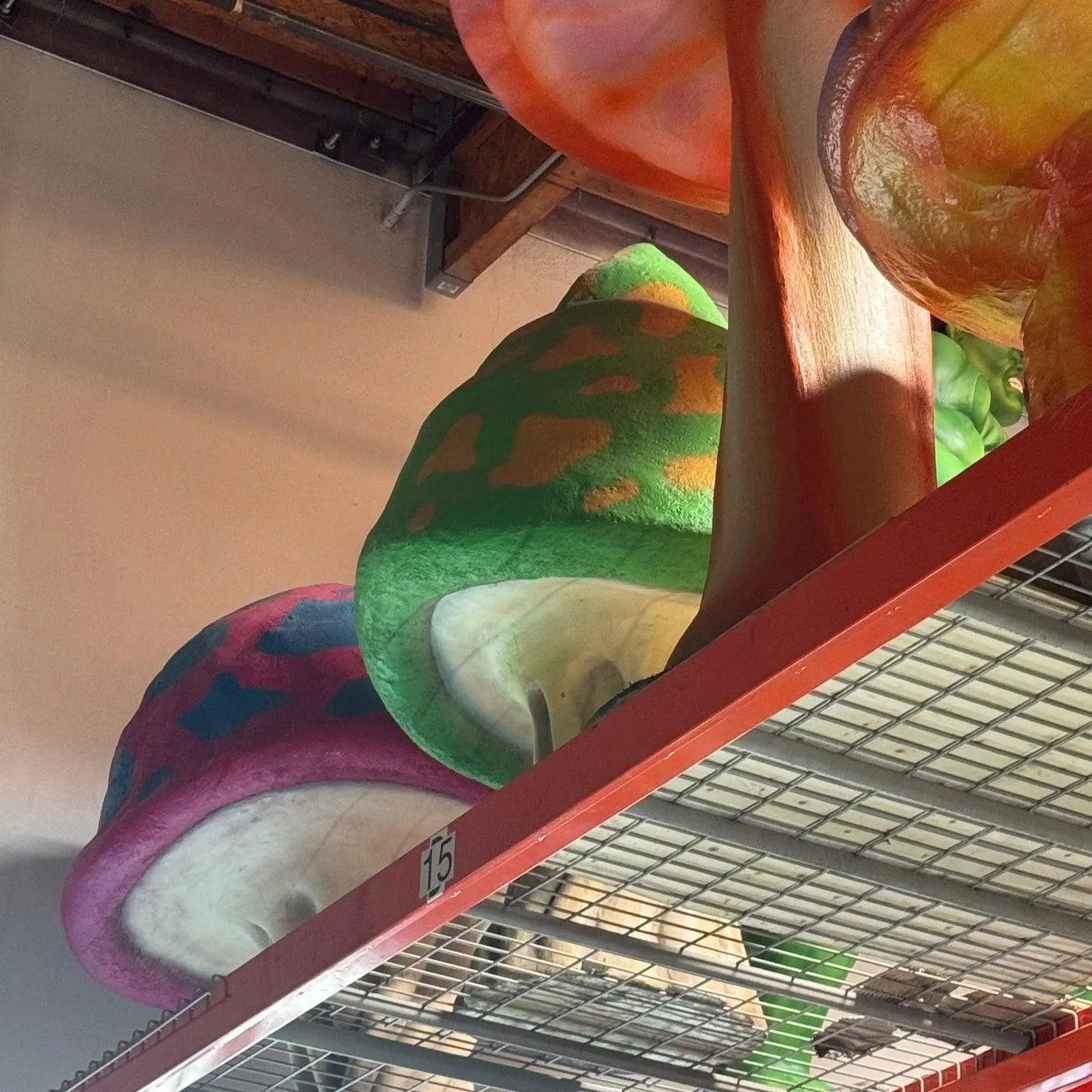 Pointed Fantasy Mushroom Statue M0175B-2112-T