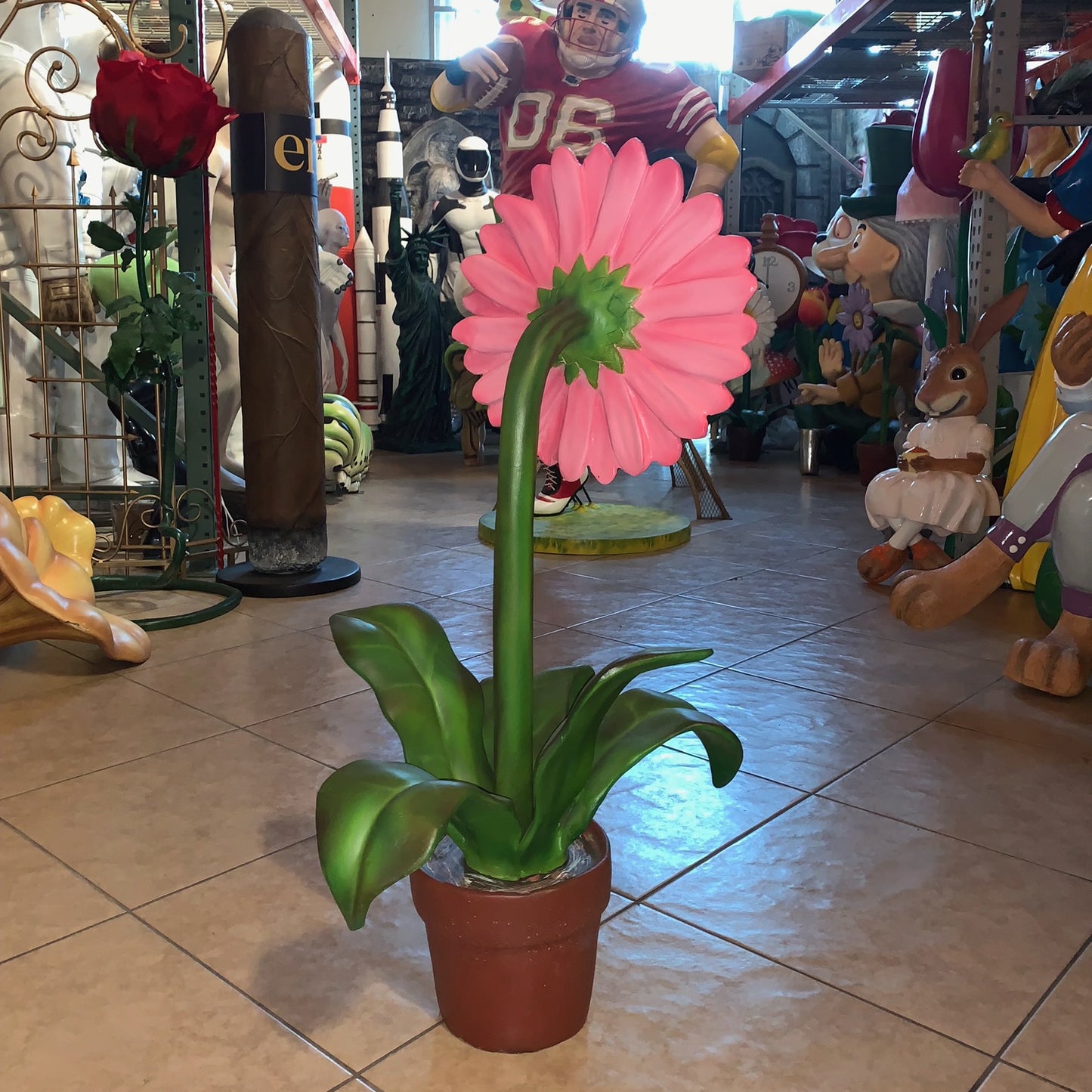 Small Pink Daisy Flower Statue