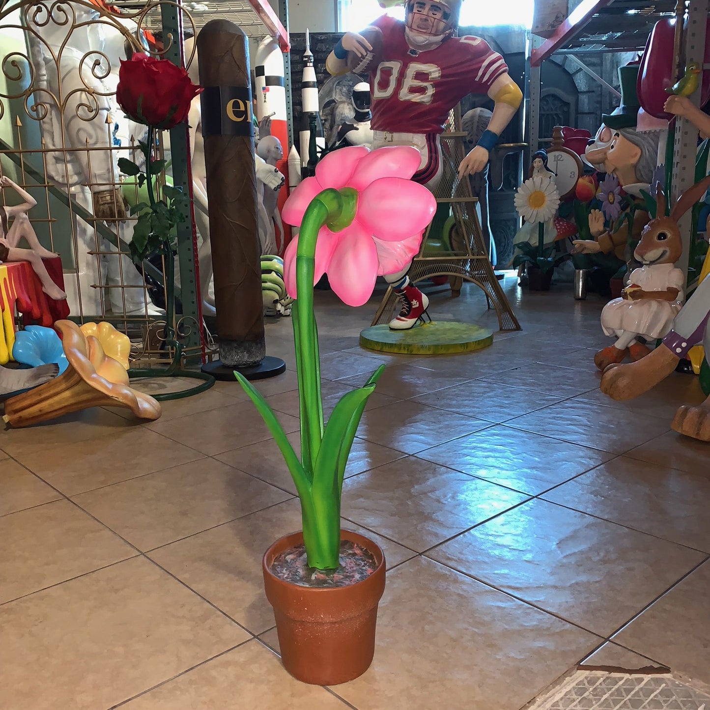 Small Pink Narcis Flower Statue