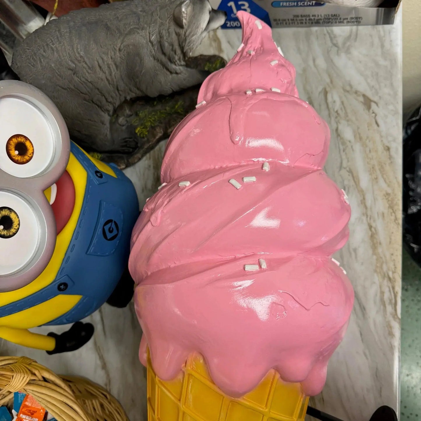 Hanging Strawberry Dipped Ice Cream Twist Statue R0100S-230174-H