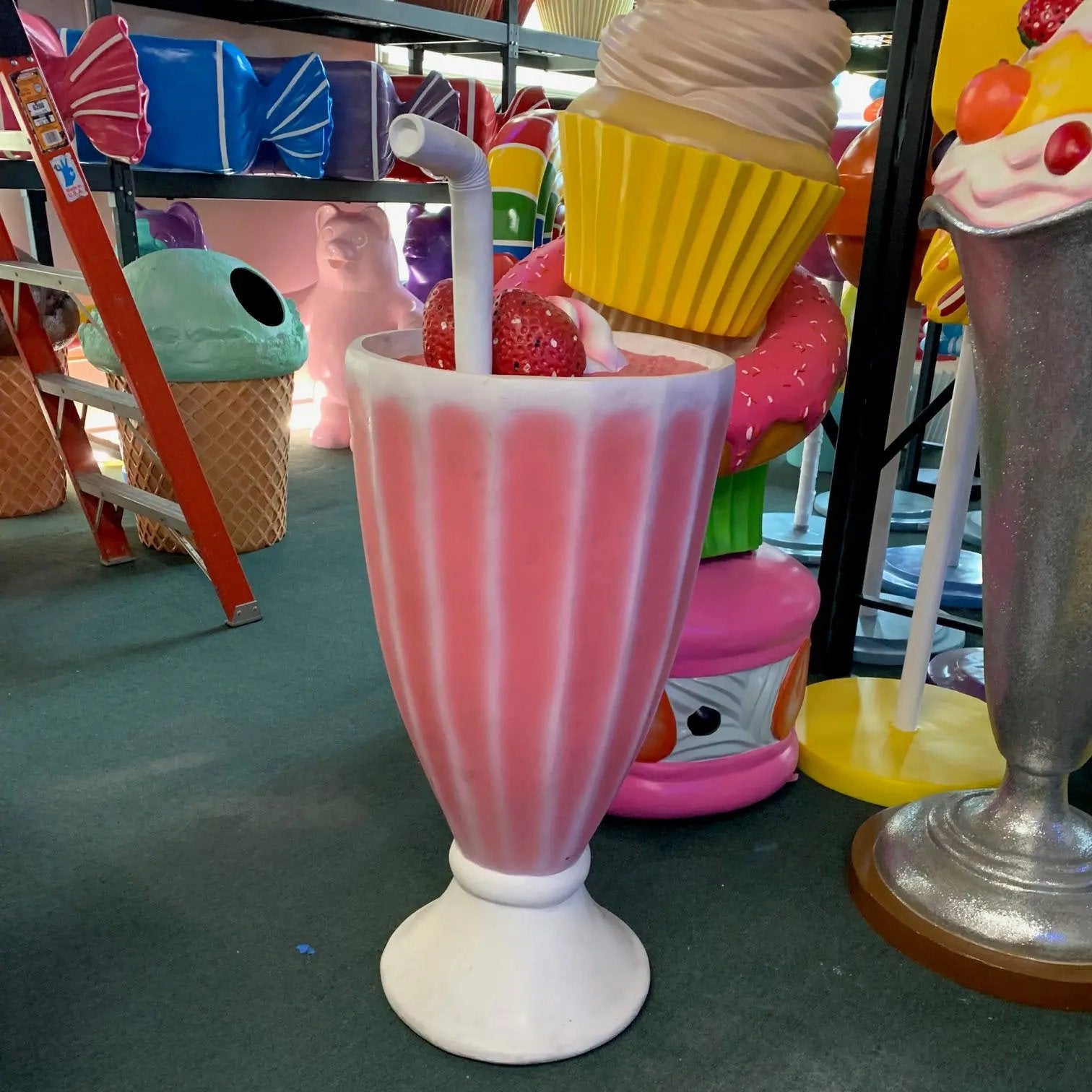 Ice Cream Milkshake Statue R0206-2472-A