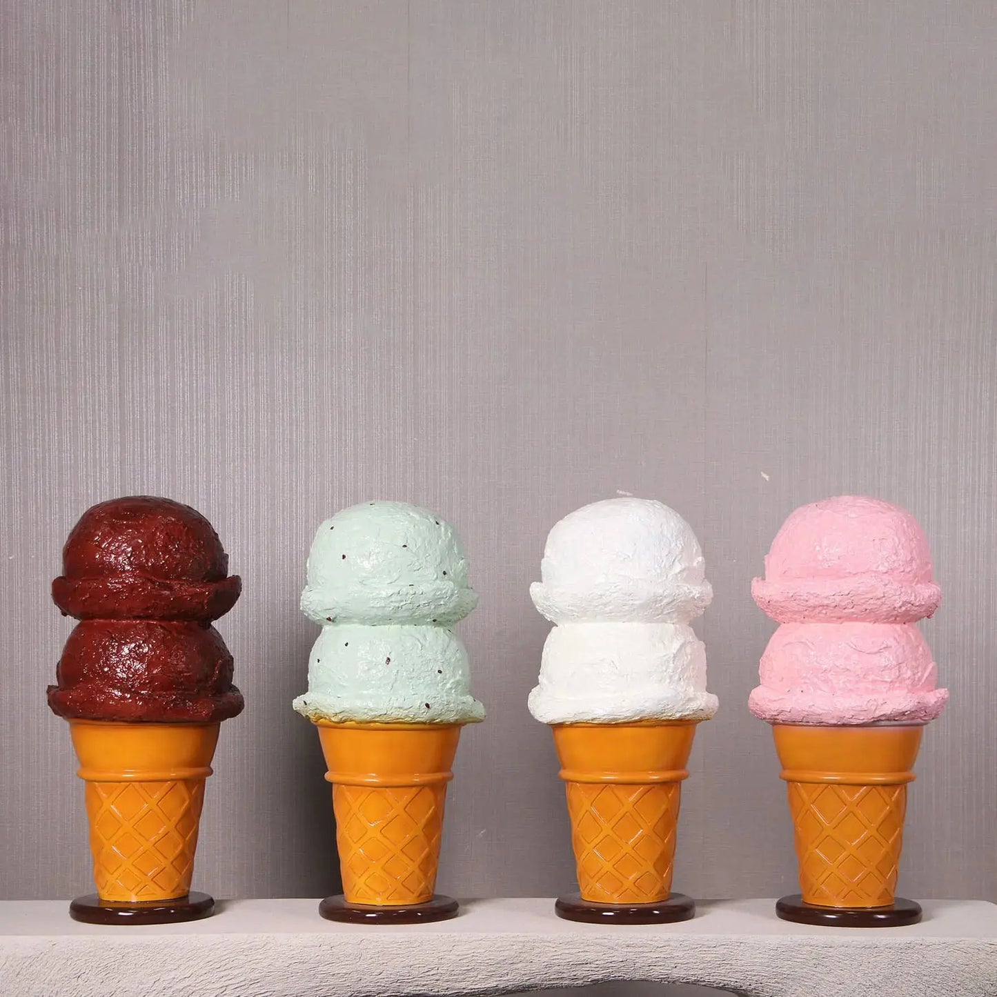 Small Two Scoop Vanilla Ice Cream Table Top Statue R0406-250119-H