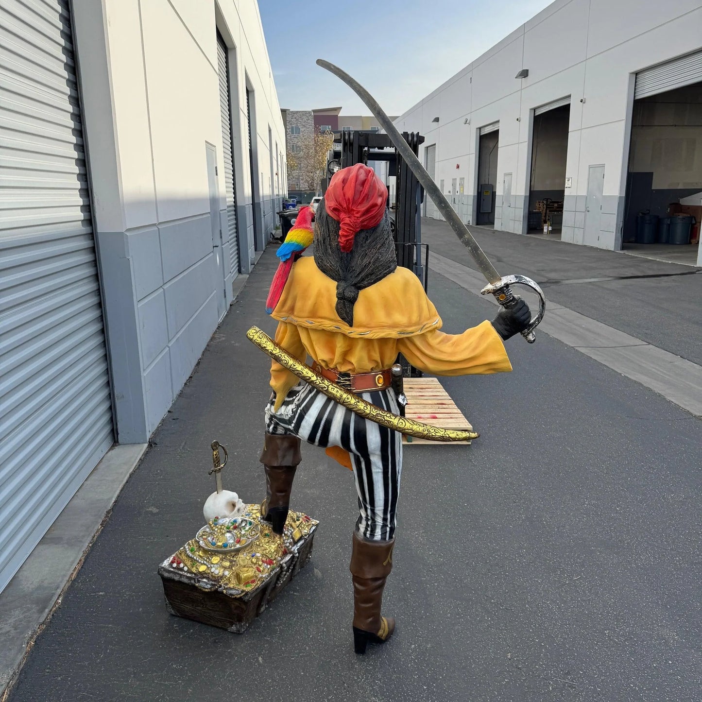 Lady Pirate With Treasure Chest Statue