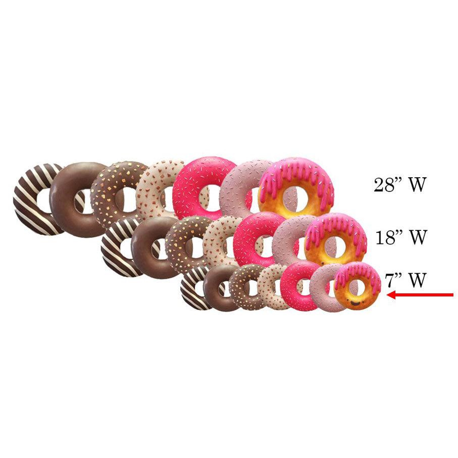 Small Vanilla Donut With Nuts Statue