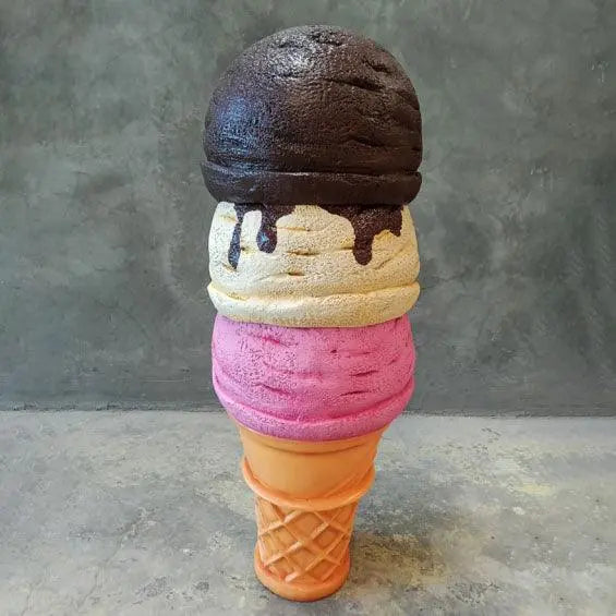 Small Three Scooped Neapolitan Ice Cream Statue R0386-3620A-A