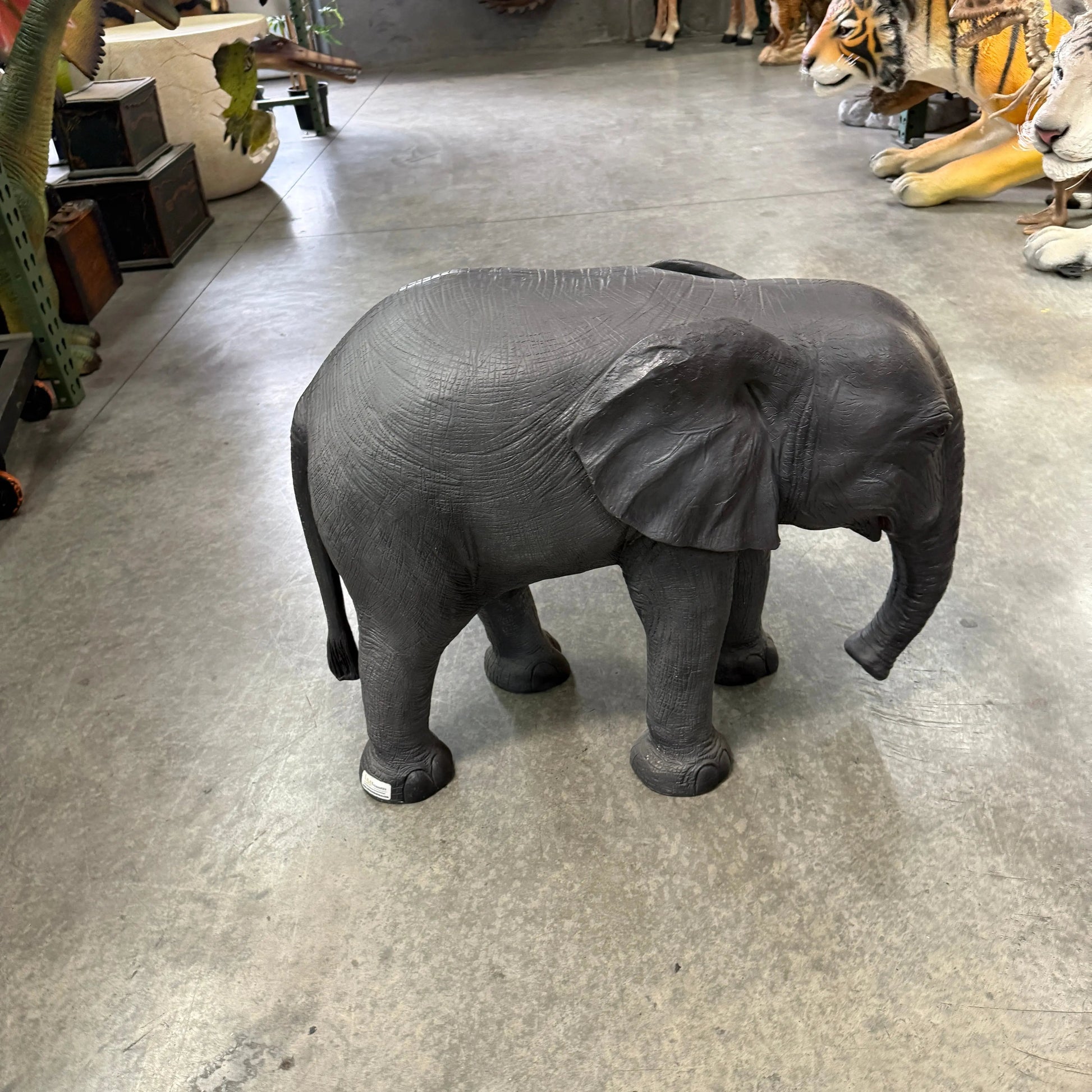 Small Elephant Statue A0573-R002-PT