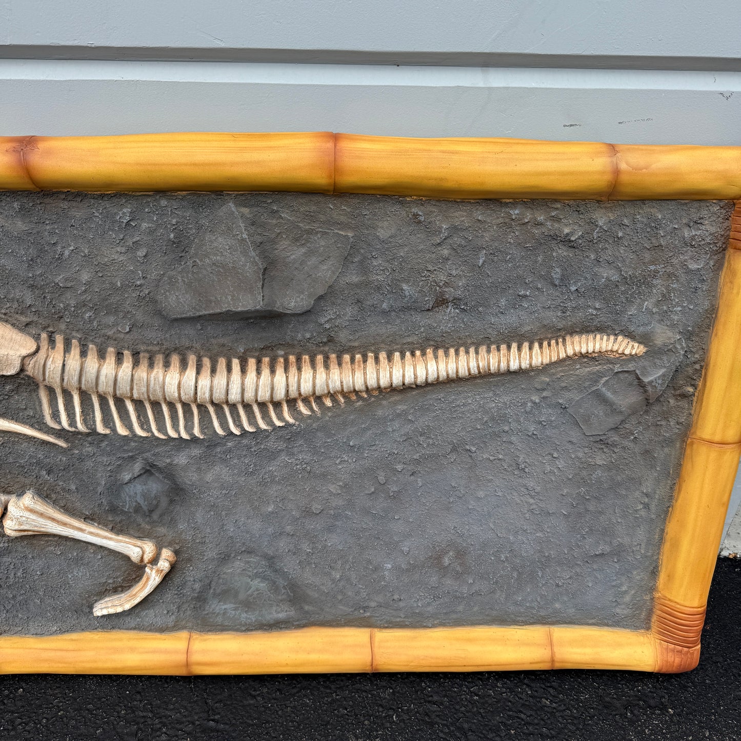 T-Rex Dinosaur Skeleton Wall Decor Statue