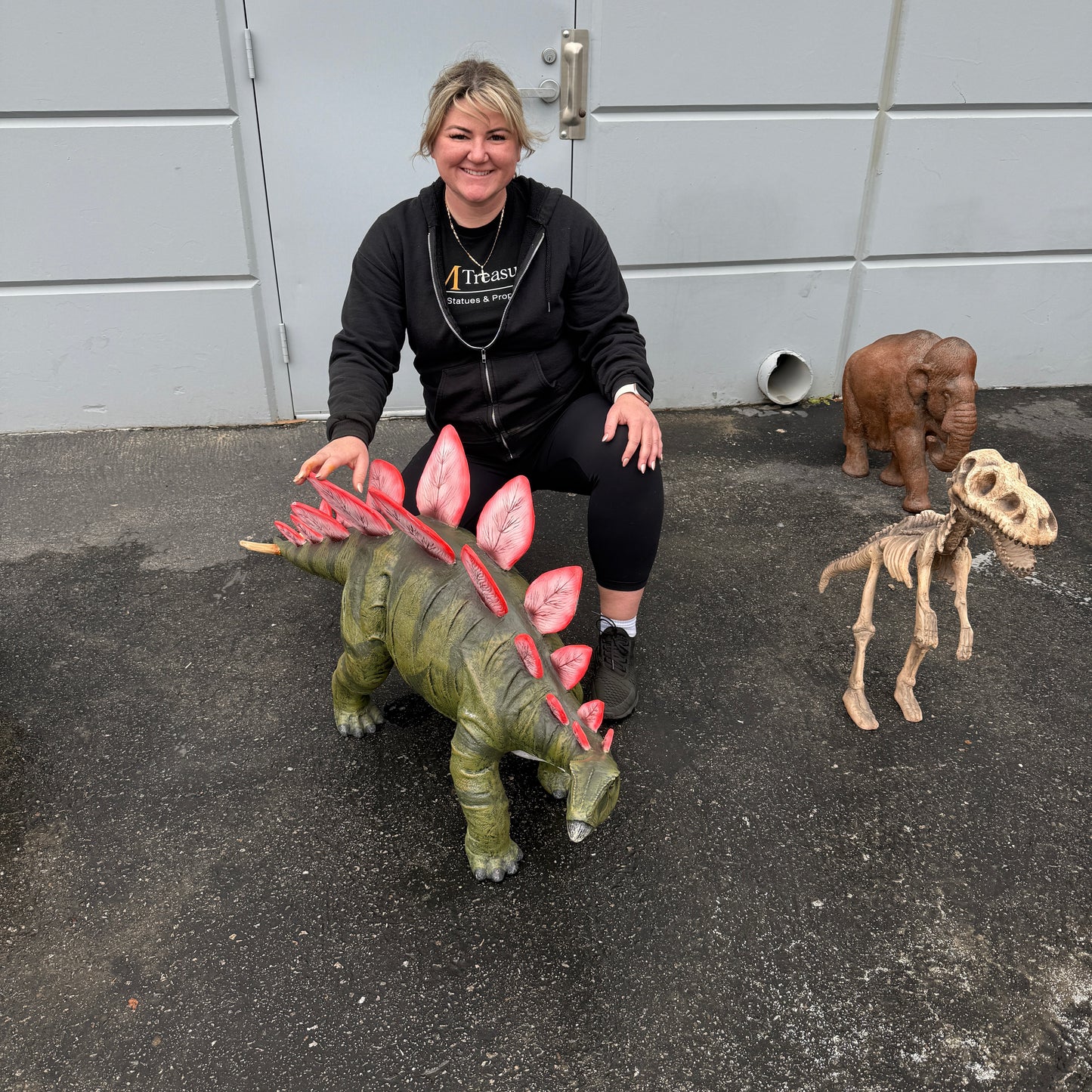 Small Stegosaurus Dinosaur Statue