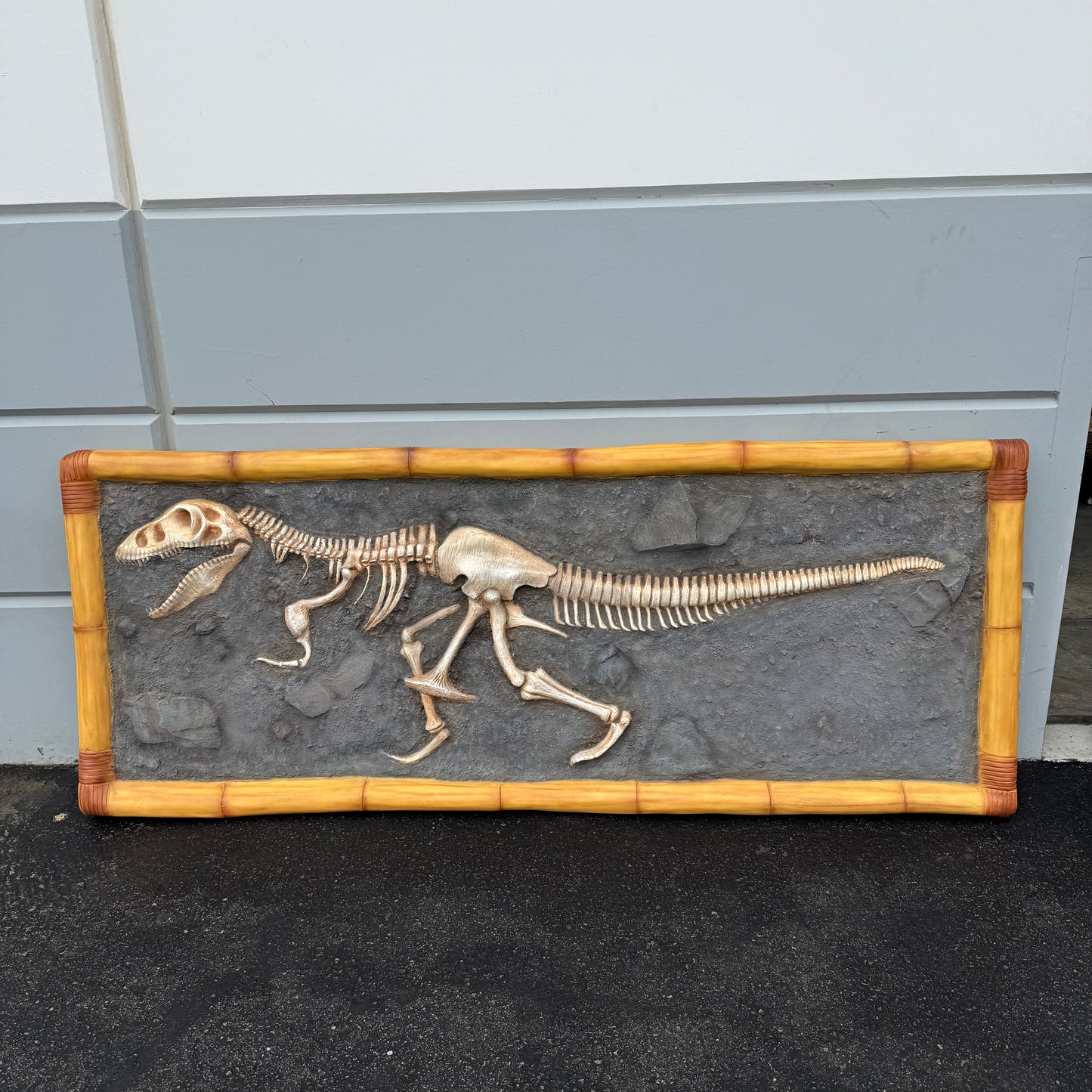 T-Rex Dinosaur Skeleton Wall Decor Statue