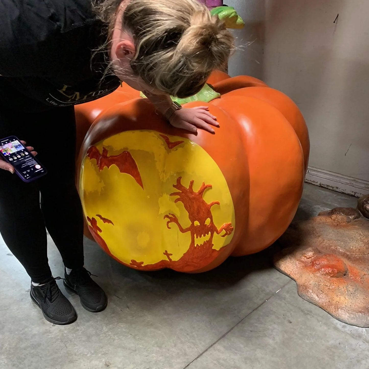 Graveyard Pumpkin Lantern Statue