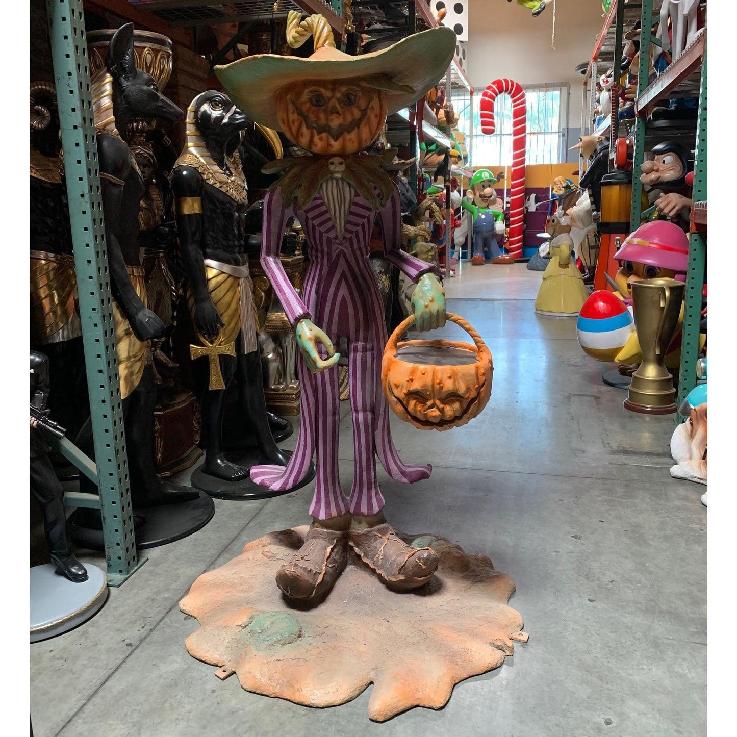 Mr Spooky Head Statue