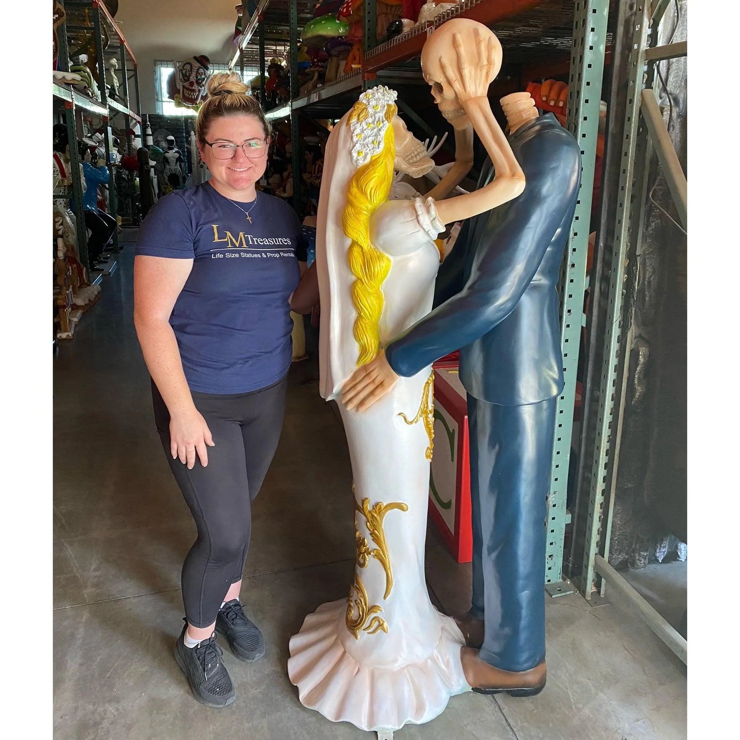 Married Skeletons Statue