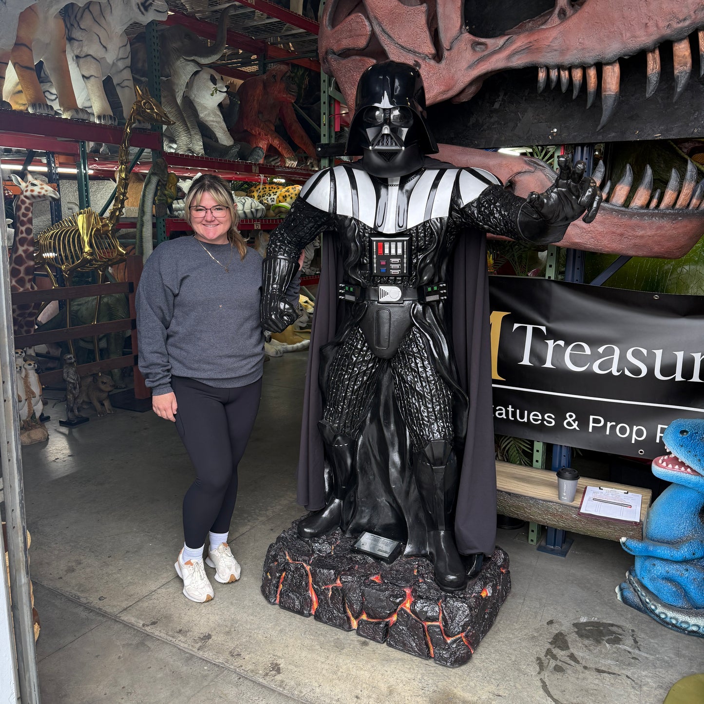 Dark Space Warrior Statue