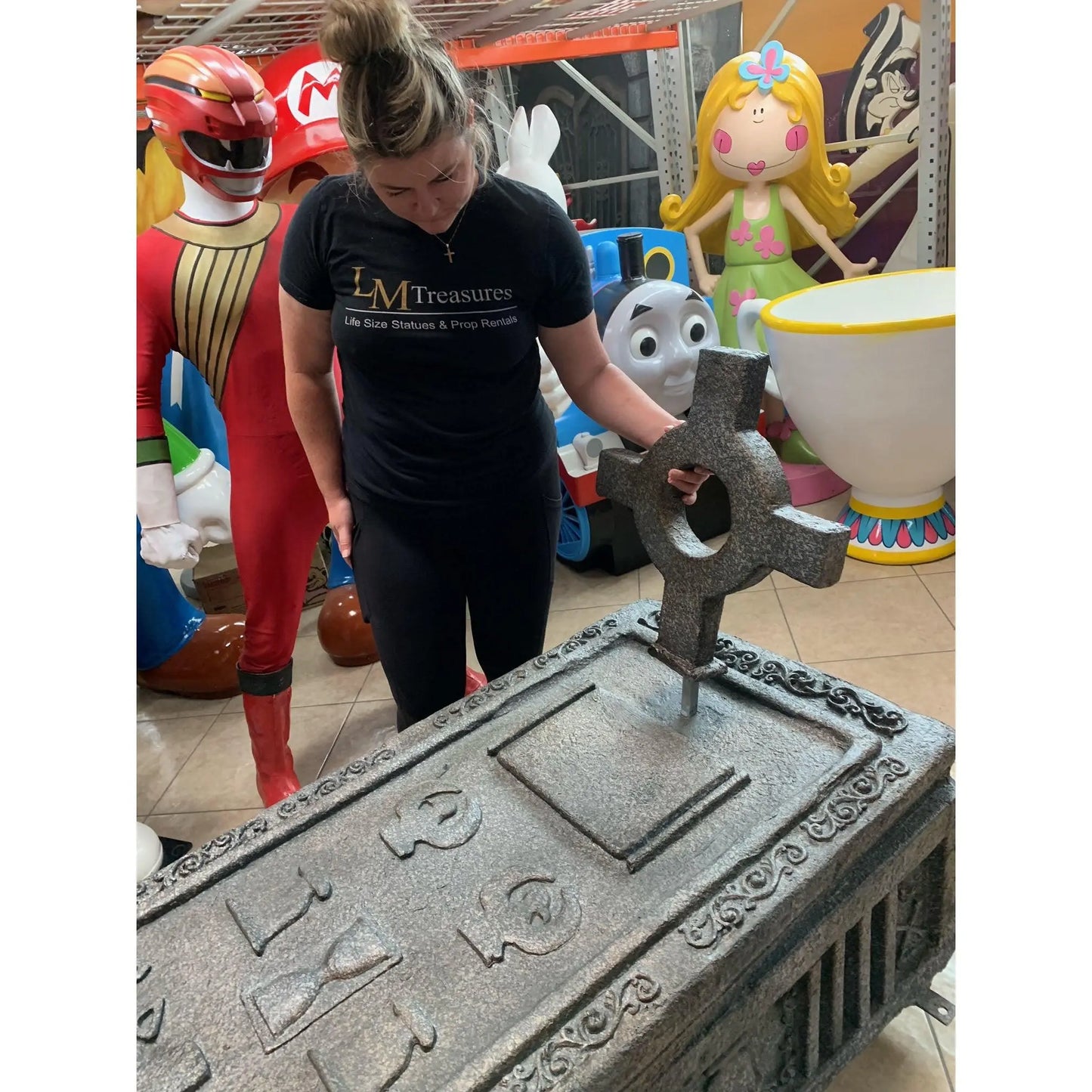 Graveyard Tomb Statue S0235-7002-T