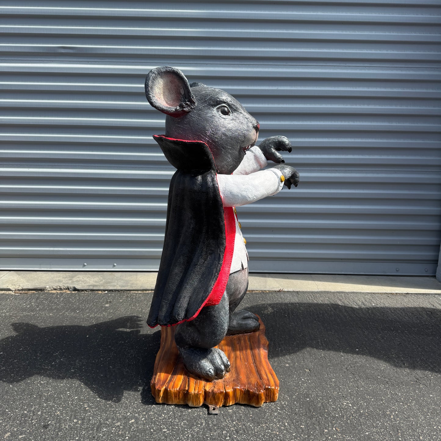 Dracula Vampire Mouse Halloween Statue
