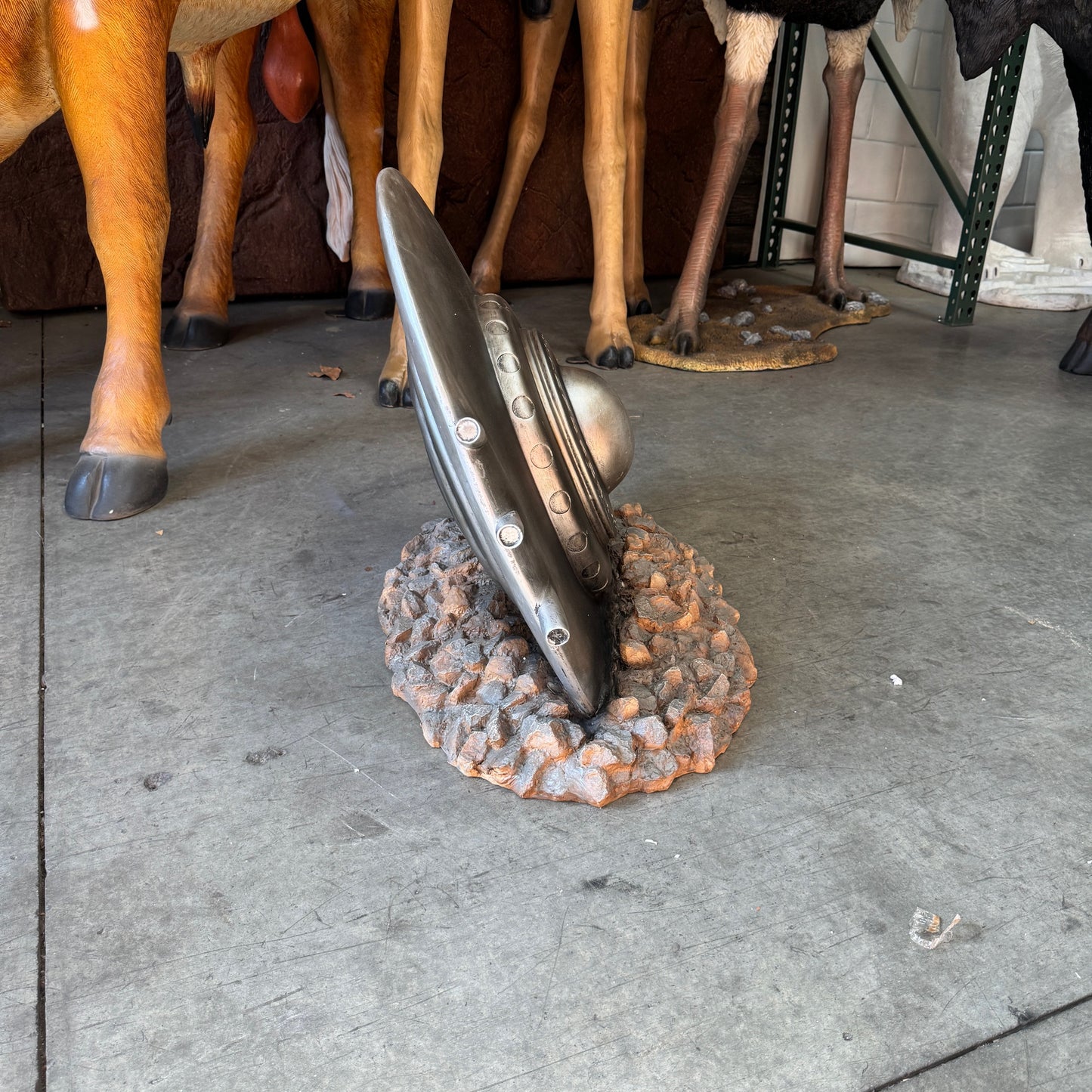 Flying Saucer U.F.O Crash Landing Statue