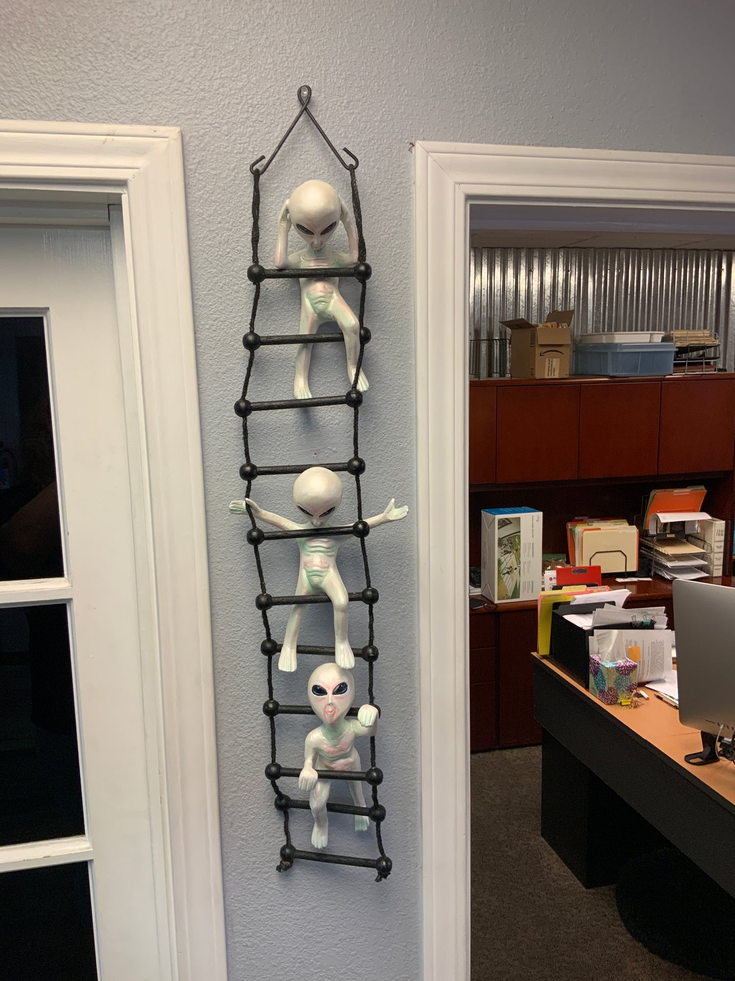 Alien on Rope Ladder Statue