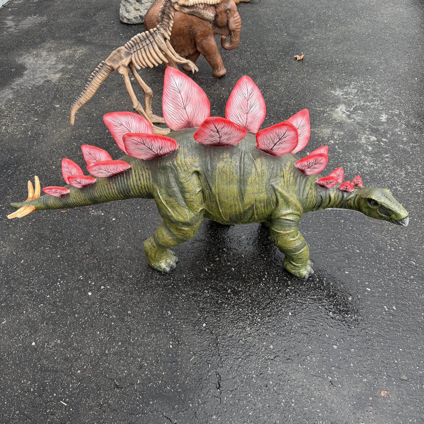 Small Stegosaurus Dinosaur Statue