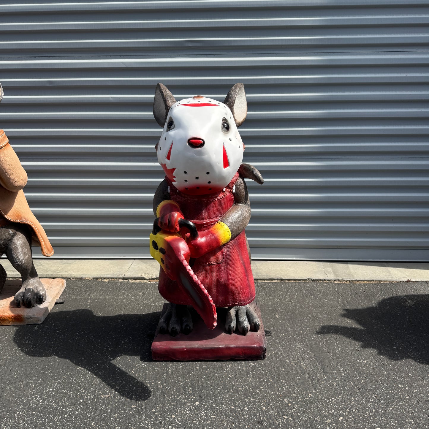 Killer Chainsaw Mouse Halloween Statue
