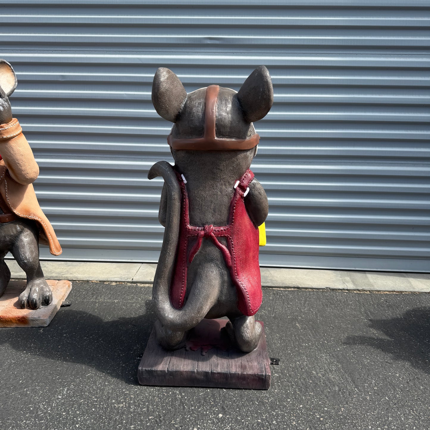 Killer Chainsaw Mouse Halloween Statue