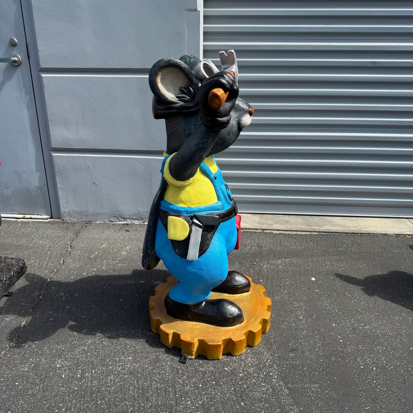 Carpenter Minion Mouse Halloween Statue