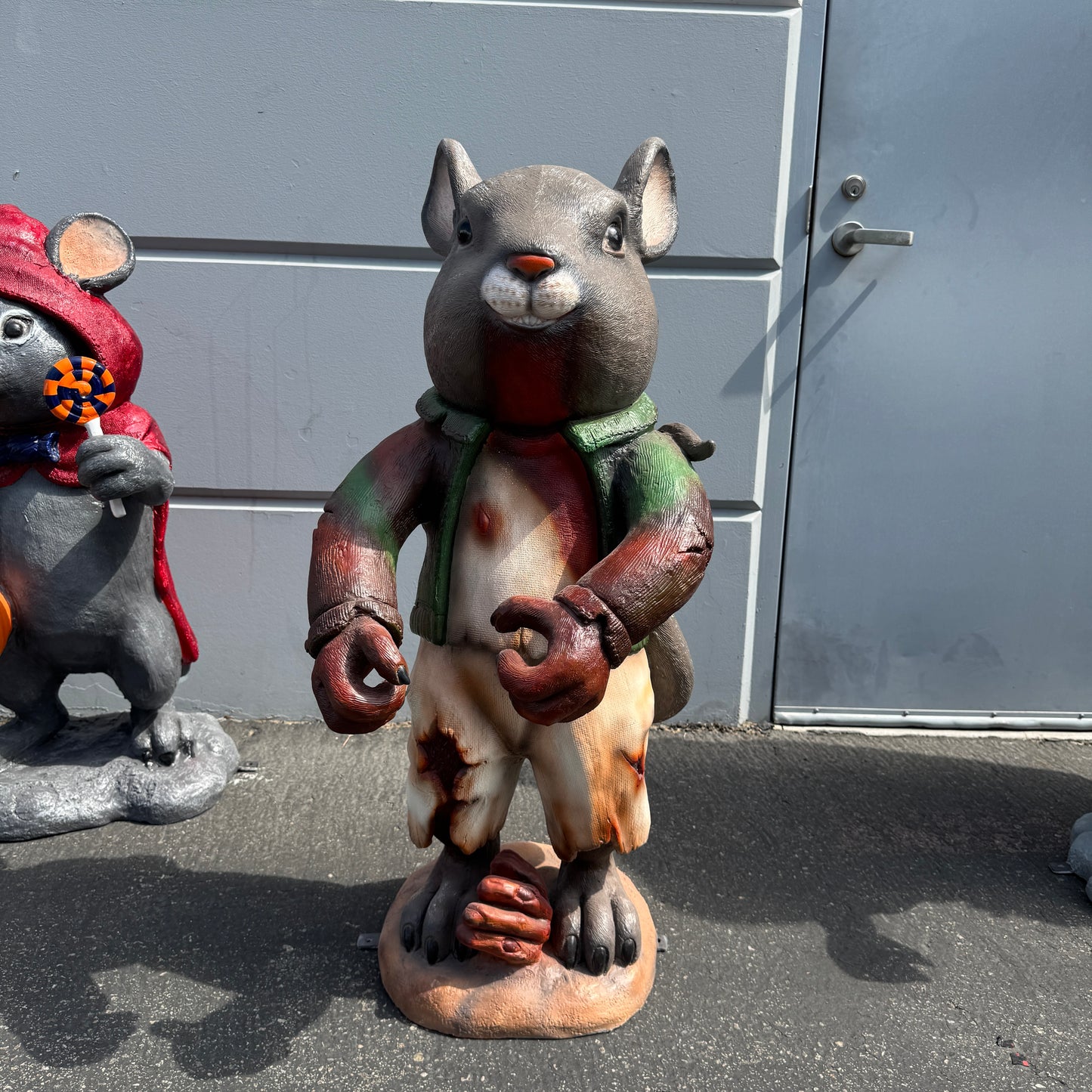 Undead Zombie Mouse Halloween Statue